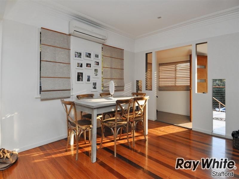 17 Chisholm Street, Stafford Heights QLD 4053