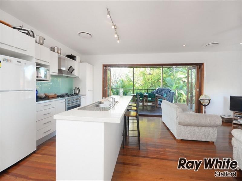 14 Hinkler Street, Kedron QLD 4031