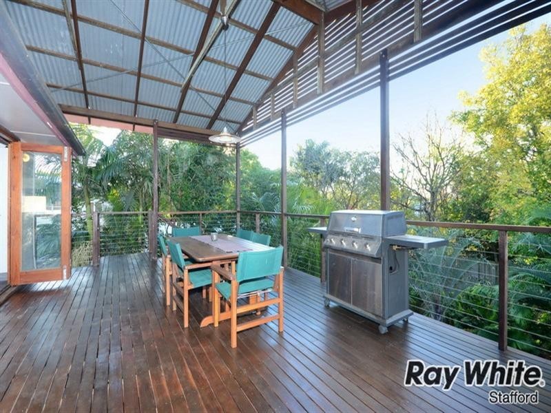 14 Hinkler Street, Kedron QLD 4031