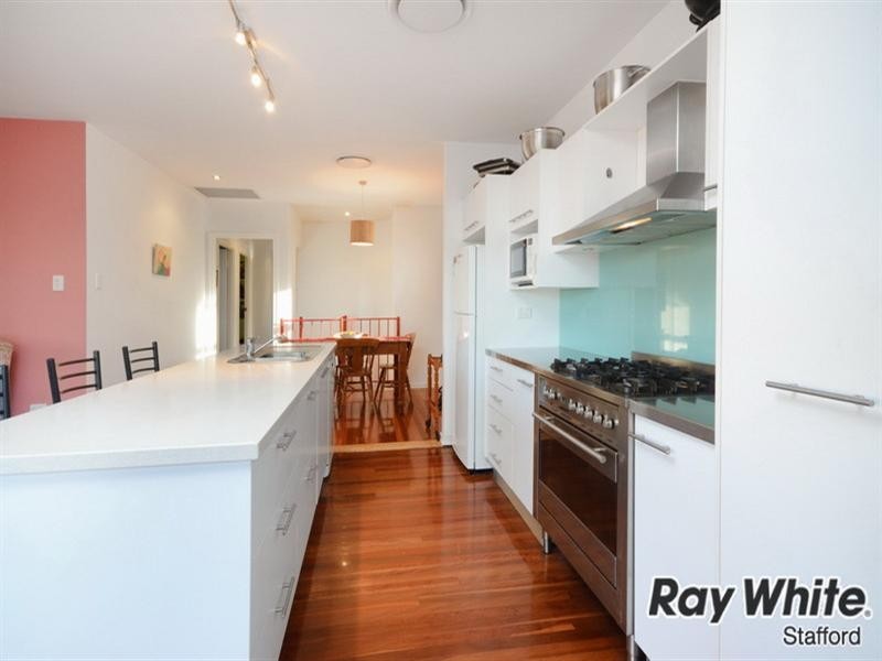 14 Hinkler Street, Kedron QLD 4031