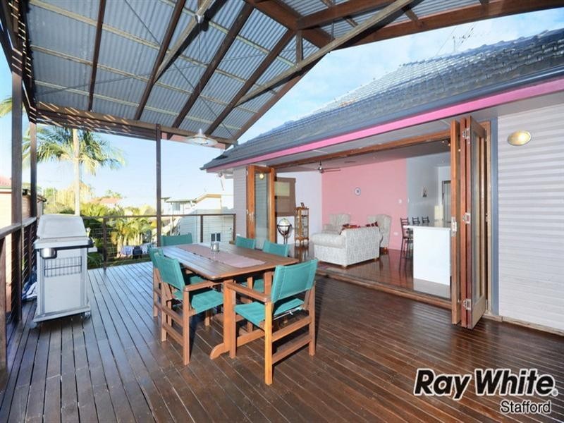 14 Hinkler Street, Kedron QLD 4031