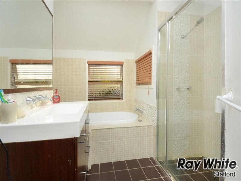 14 Hinkler Street, Kedron QLD 4031