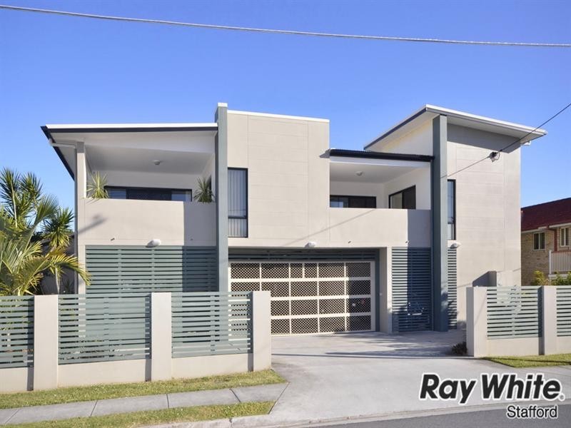 3/8 School Road, Stafford QLD 4053