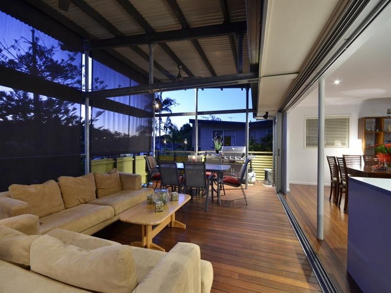 30 Chaplin Street, Stafford Heights QLD 4053