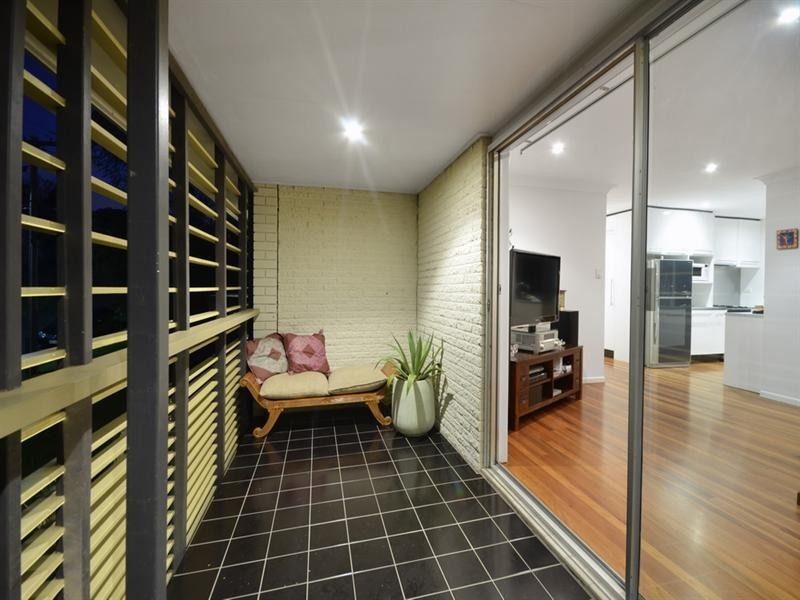 30 Chaplin Street, Stafford Heights QLD 4053