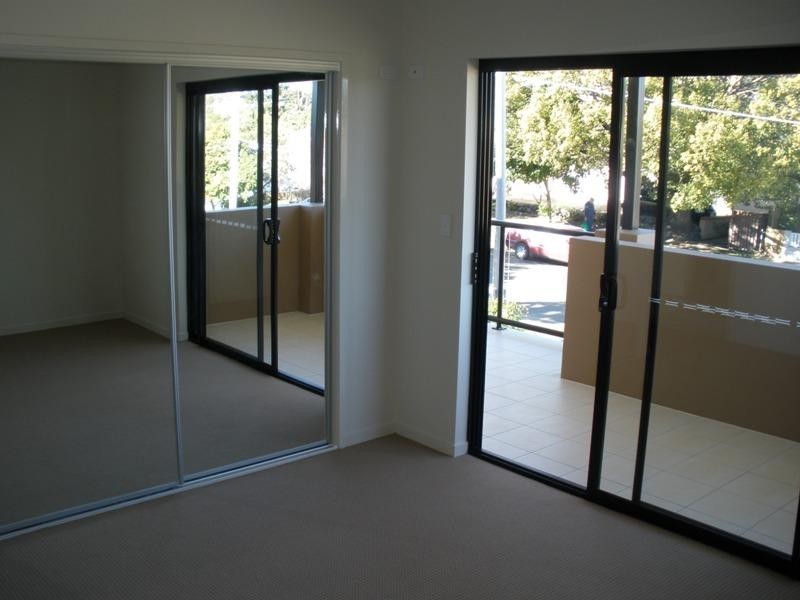 1/19 Grasspan Street, Zillmere QLD 4034