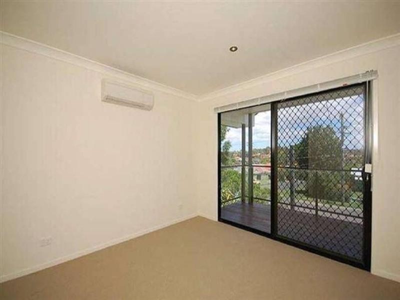 6 Watcombe Street, Wavell Heights QLD 4012