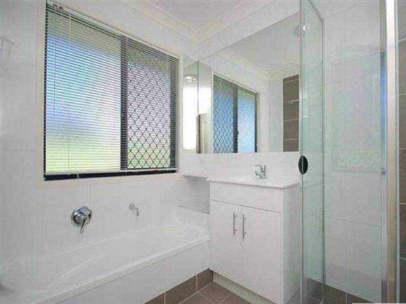 6 Watcombe Street, Wavell Heights QLD 4012