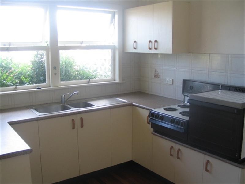 24 Pangeza Street, Stafford Heights QLD 4053