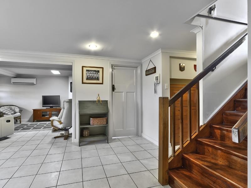 2 Huet Street, Wavell Heights QLD 4012