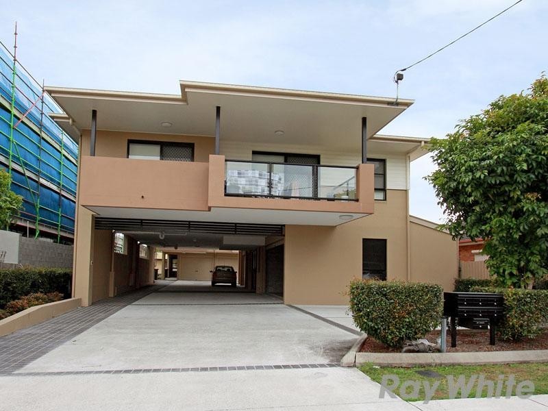 2/19 Grasspan Street, Zillmere QLD 4034