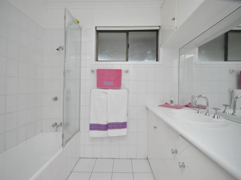 44 Kingaroy Street, Stafford Heights QLD 4053