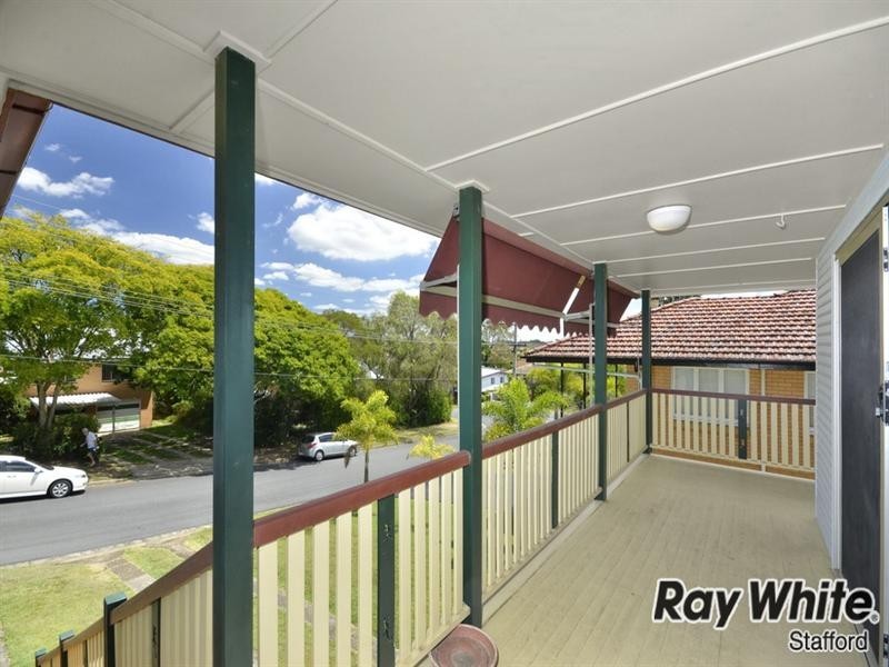 110 Niven Street, Stafford Heights QLD 4053