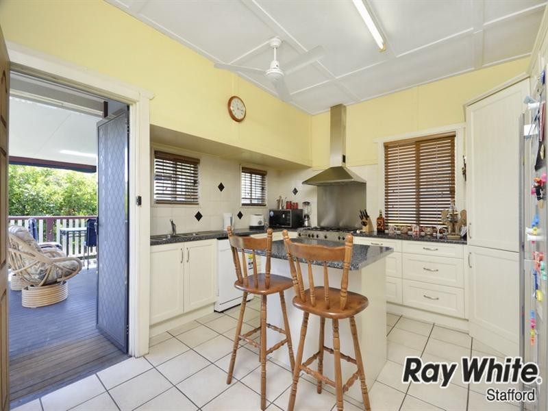 18 Sydney Street, Kedron QLD 4031