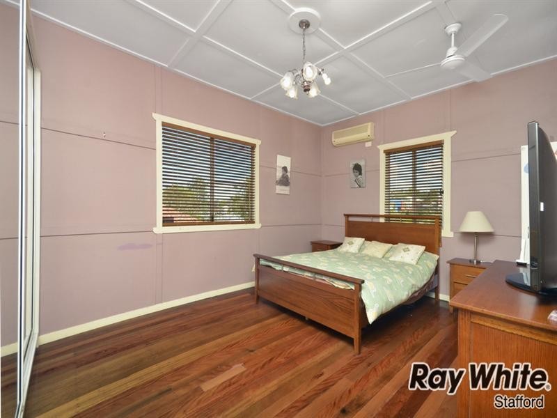 18 Sydney Street, Kedron QLD 4031