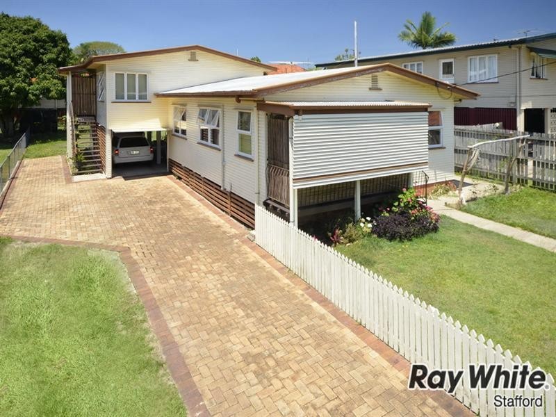 10 Bloxsom Street, Kedron QLD 4031