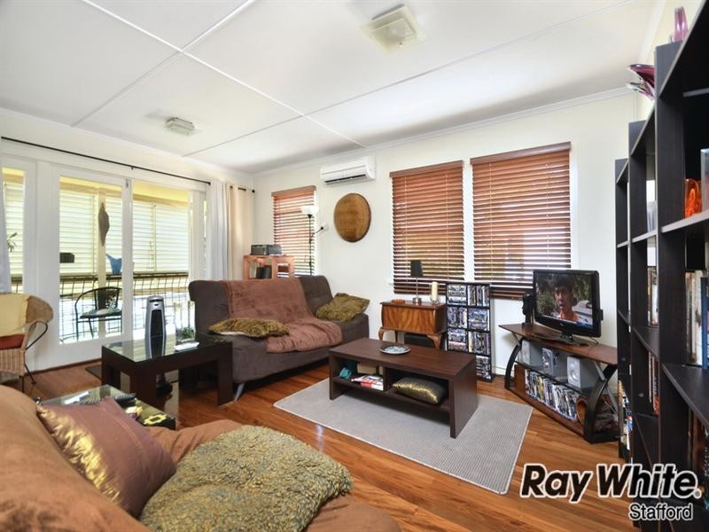 10 Bloxsom Street, Kedron QLD 4031