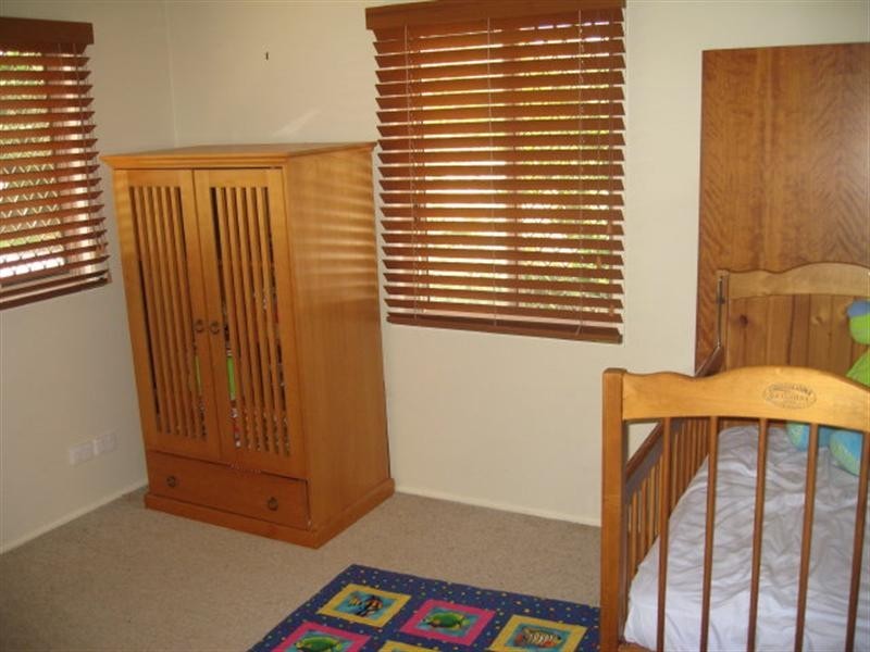 104 Murton Avenue, Holland Park QLD 4121