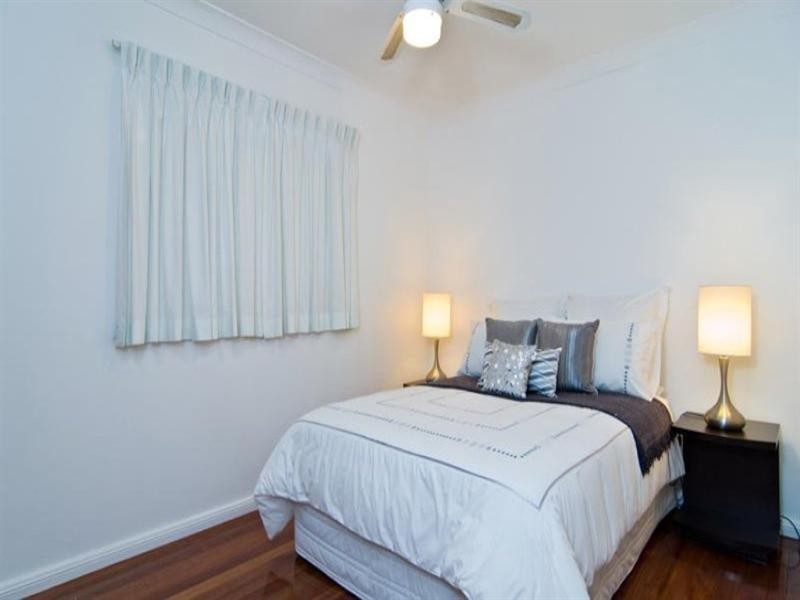 162 Trouts Road, Stafford Heights QLD 4053