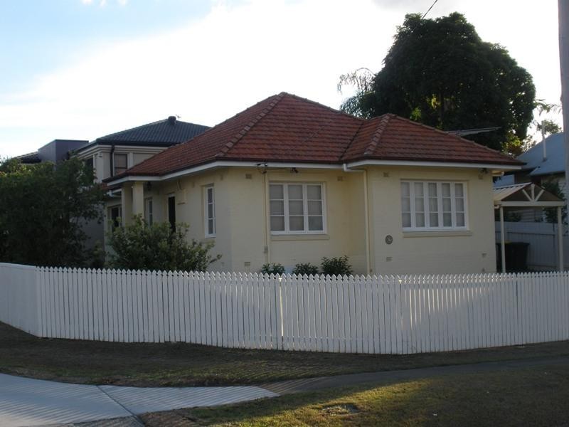 76 Moree Street, Stafford Heights QLD 4053