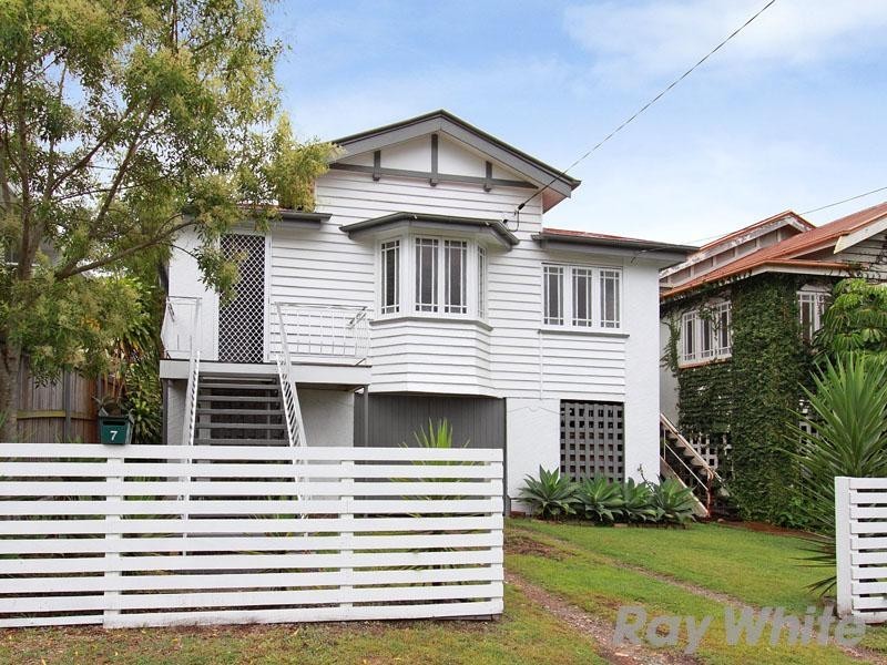 7 Lambert Street, Gordon Park QLD 4031