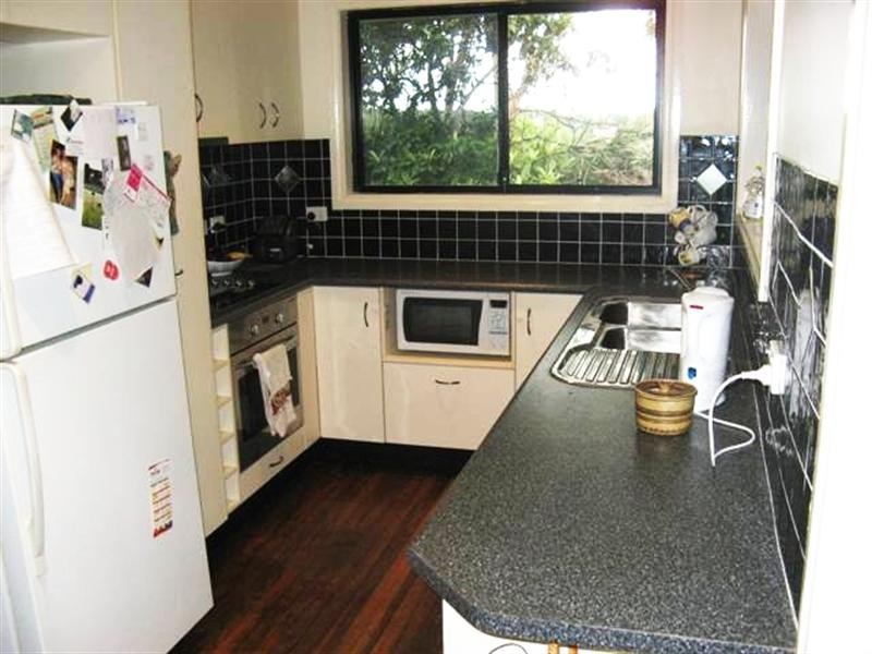 9 Halton Street, Stafford Heights QLD 4053