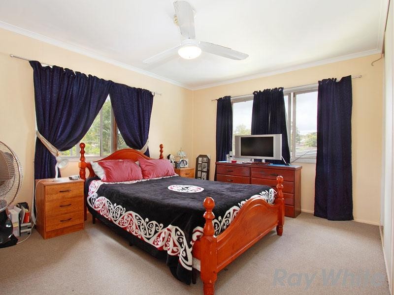 8 Marford Street, Chermside West QLD 4032