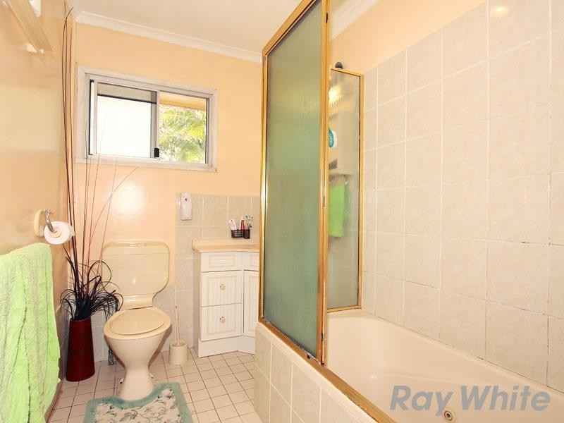 8 Marford Street, Chermside West QLD 4032