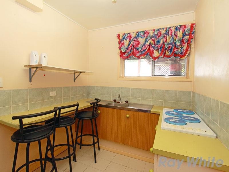 8 Marford Street, Chermside West QLD 4032