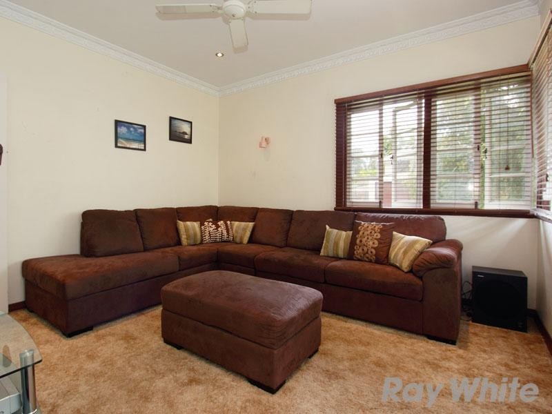 18 Chisholm Street, Stafford Heights QLD 4053