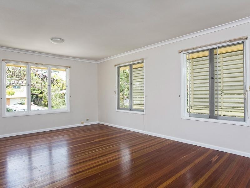 19 Chingford Street, Chermside West QLD 4032