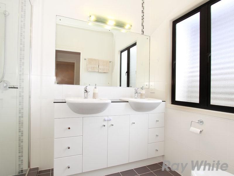 17 Lambert Street, Gordon Park QLD 4031
