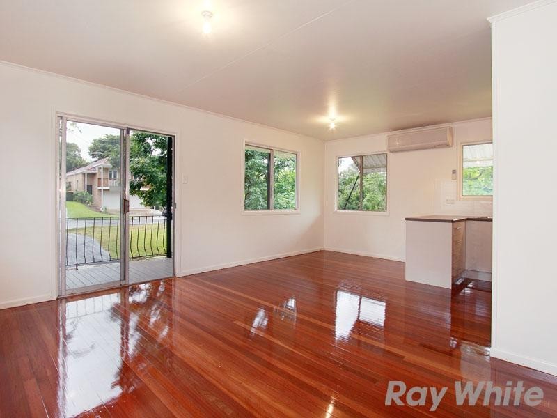 17 Kemble Street, Clayfield QLD 4011