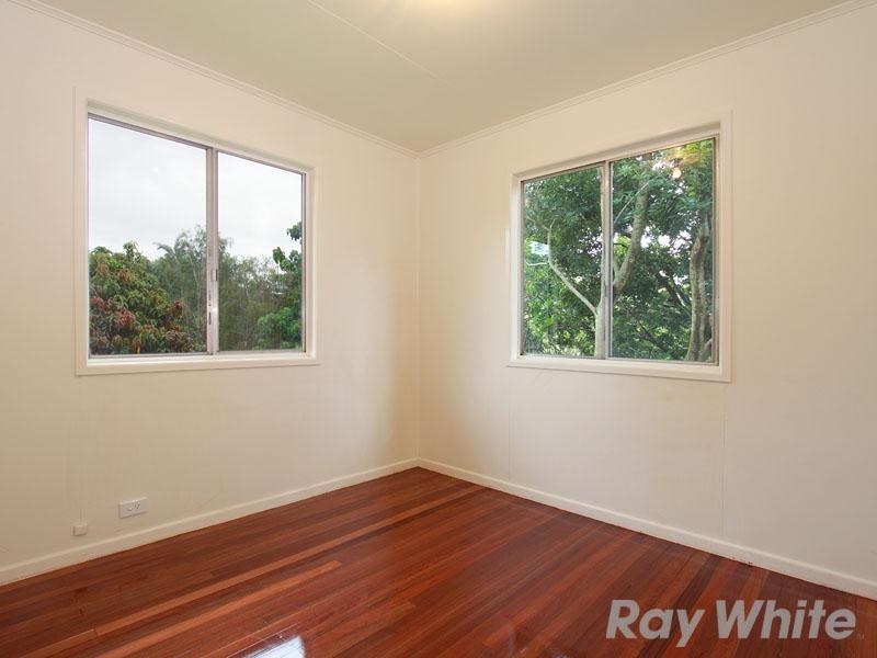 17 Kemble Street, Clayfield QLD 4011