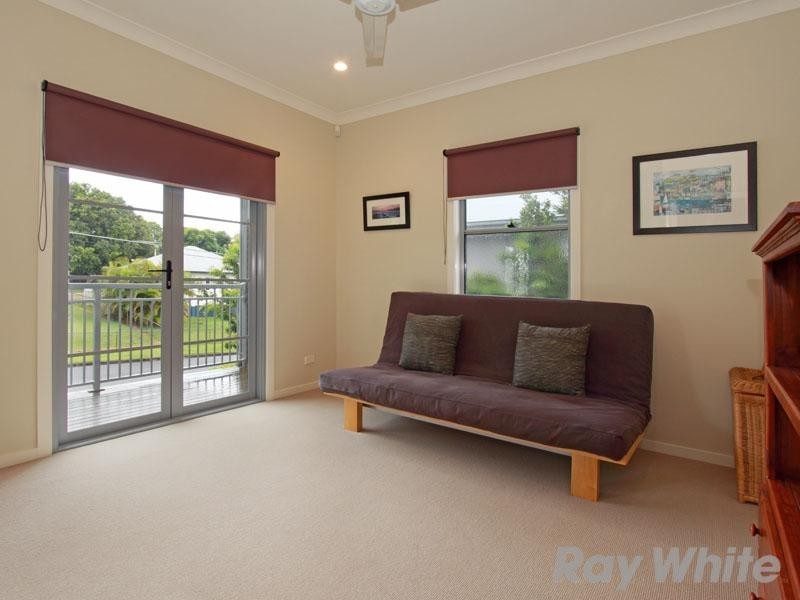 17 Broula Street, Stafford Heights QLD 4053