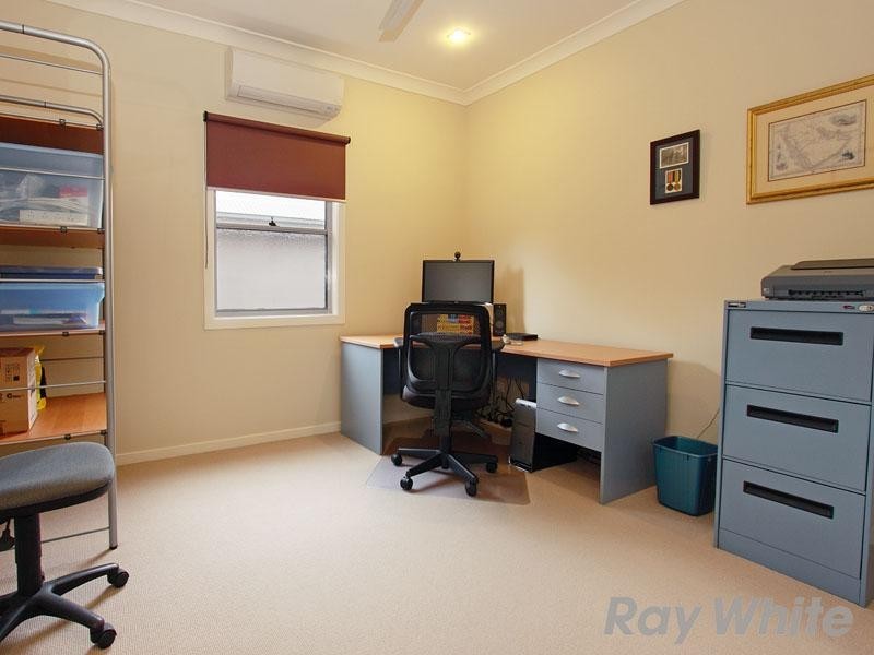 17 Broula Street, Stafford Heights QLD 4053