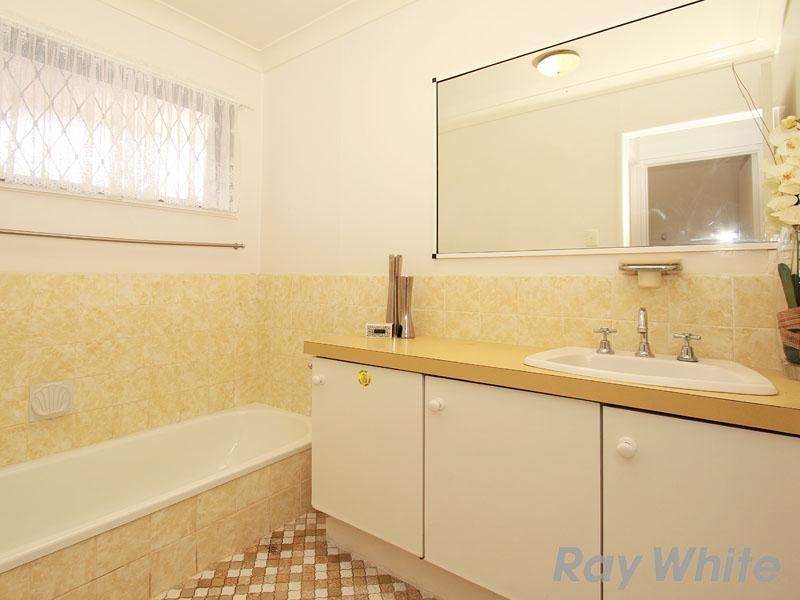 6 Traves Street, Chermside West QLD 4032