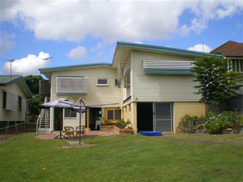 338 Webster Road, Stafford Heights QLD 4053