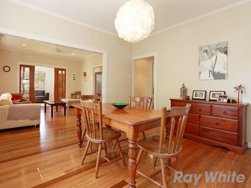 14 Mumbil Street, Stafford Heights QLD 4053