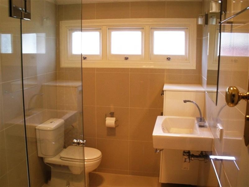 12 Grays Road, Gaythorne QLD 4051