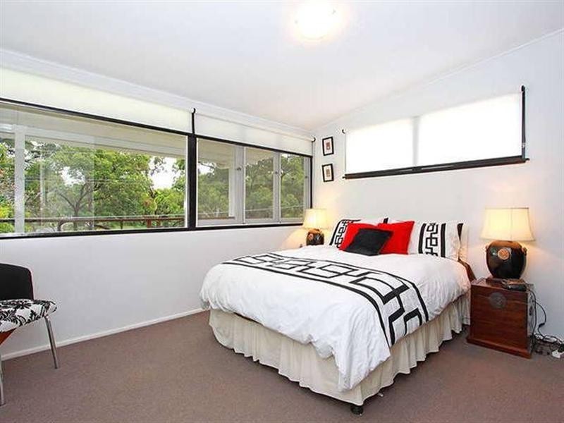 33 Kinnerton Street, Chermside West QLD 4032