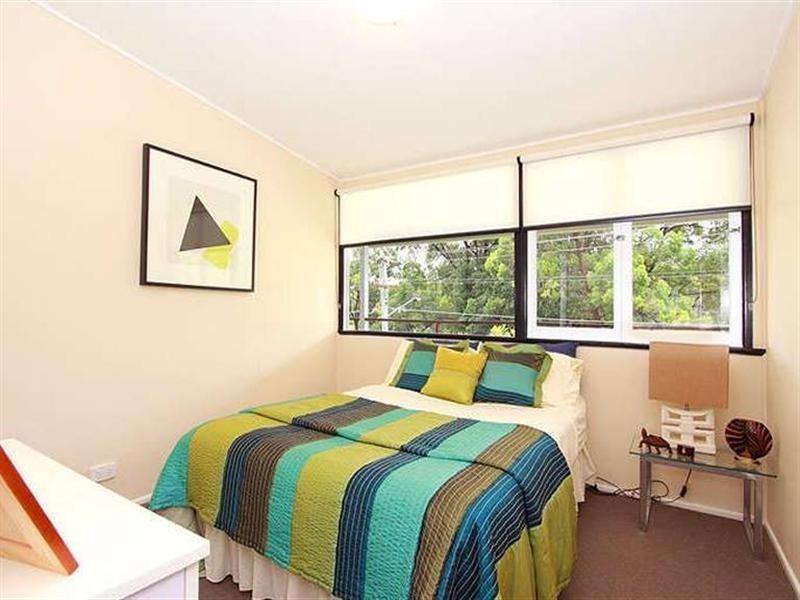 33 Kinnerton Street, Chermside West QLD 4032