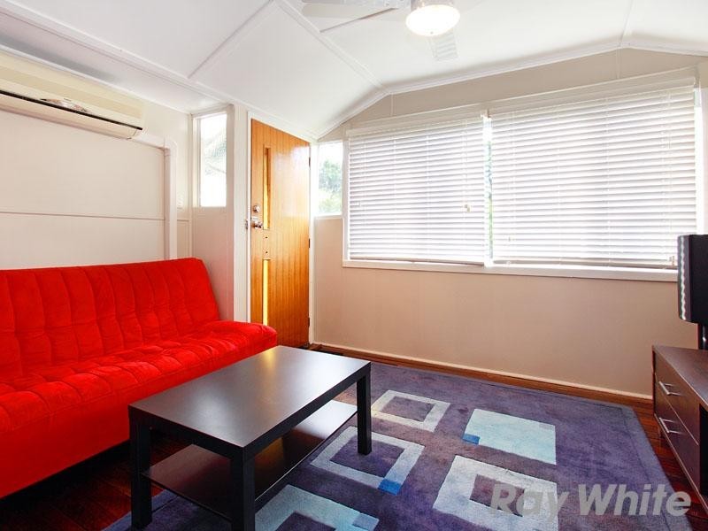 10 Jack Street, Gordon Park QLD 4031