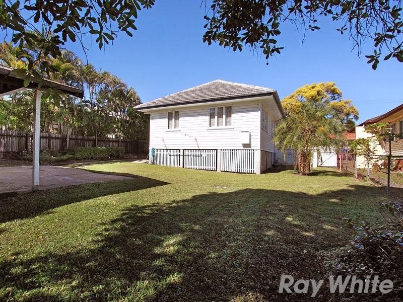 21 Vaucluse Street, Wavell Heights QLD 4012