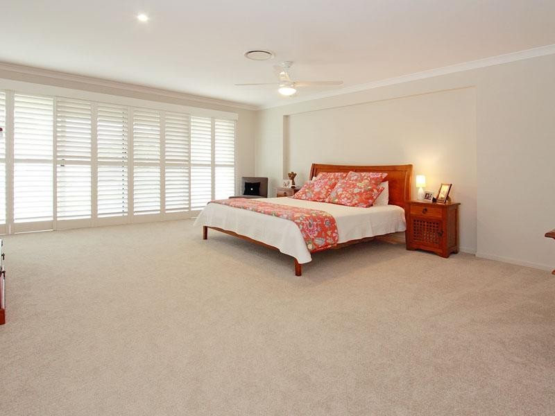 36 Sugarloaf Street, Wavell Heights QLD 4012