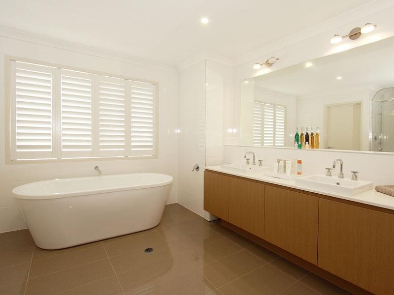 36 Sugarloaf Street, Wavell Heights QLD 4012