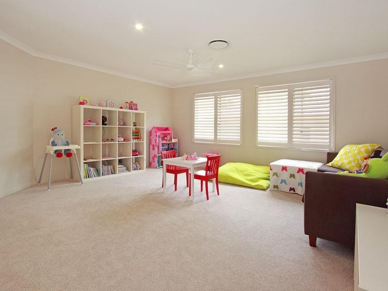 36 Sugarloaf Street, Wavell Heights QLD 4012