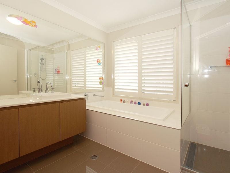 36 Sugarloaf Street, Wavell Heights QLD 4012