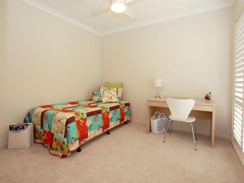 36 Sugarloaf Street, Wavell Heights QLD 4012