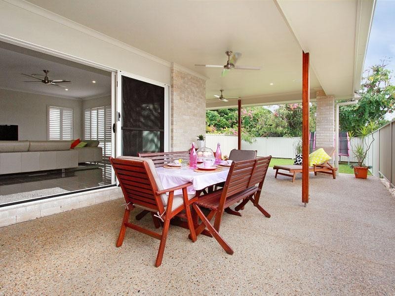 36 Sugarloaf Street, Wavell Heights QLD 4012